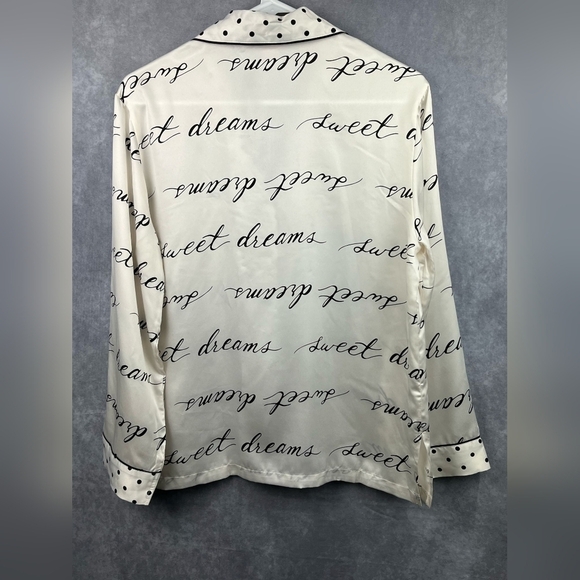 Victoria’s Secret  Soft Silky feel Pajama Button Down Top Size XS - Picture 6 of 11